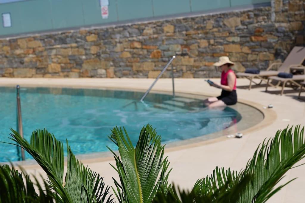 Superior Family Apartment W/Pool Dining Area Stavromenos Eksteriør bilde